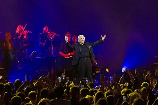 "Sardou, autoportrait" : un documentaire intime et exclusif à revoir sur France 3 vendredi 29 août 2025