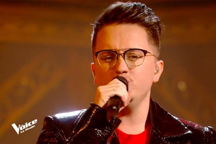 Replay “The Voice” : Antoine Delie chante « We are the champions » de Queen en finale (vidéo)