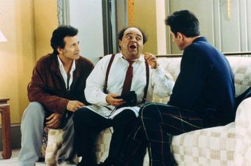 "Le dîner de cons" à revoir sur TF1 mercredi 5 juillet 2023 - Vidéo