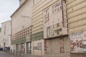 &quot;Au top ! (ou presque)&quot; : la réhabilitation d&#039;un cinéma de Digne-les-Bains par une bande d&#039;amis sur France 3 lundi 9 décembre