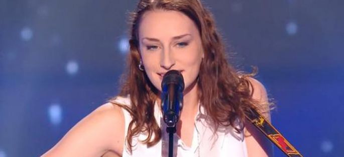 Replay “The Voice” : Philippine chante « Sound of Silence » de Simon & Garfunkel (vidéo)