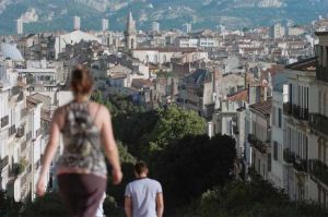 « Il était une fois Marseille » : document inédit raconté par Clara Luciani, mercredi 6 avril sur France 3