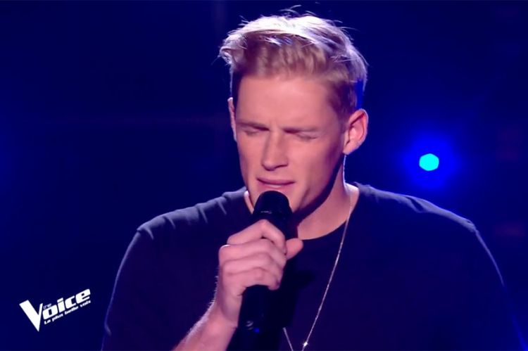 Replay “The Voice” : Terence chante « Leave a light on » de Tom Walker (vidéo)