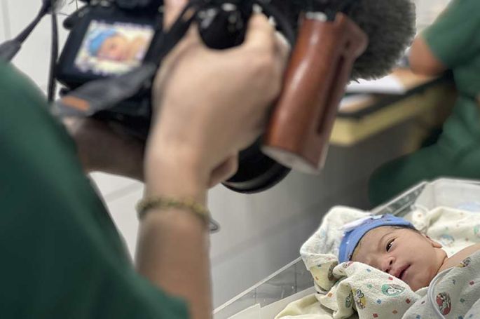 "Si j'étais sage-femme" : les réalités de la maternité à travers plusieurs pays sur France 5 mardi 23 juin 2026