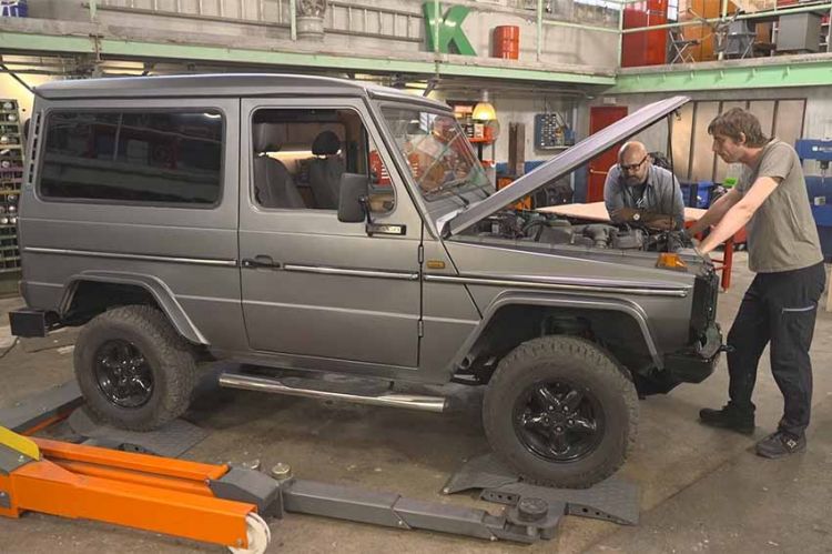 “Wheeler Dealers France” : restauration d'un Mercedes Class G, mardi 22 novembre 2022 sur RMC Découverte