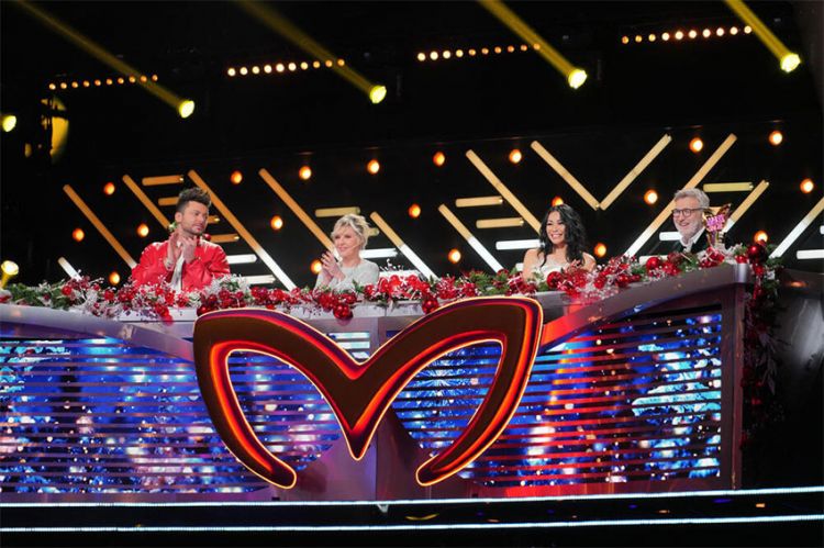 "Mask Singer" : Spéciale Noël vendredi 20 décembre 2024 sur TF1 avec Camille Combal (vidéo)