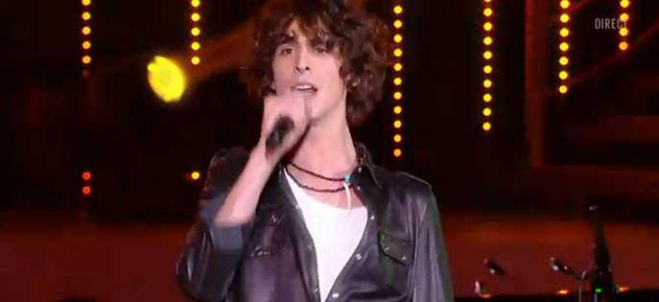 Replay “Nouvelle Star” : Alvaro interprète « Are you gonna go my way » de Lenny Kravitz (vidéo)