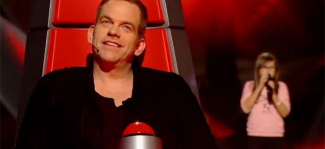 TF1 dévoile les 1ères images de “The Voice Kids” dans “50mn Inside” (vidéo)