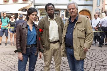 &quot;Meurtres à Colmar&quot; à revoir sur France 3 jeudi 28 novembre 2024 avec Pierre Arditi et Garance Thenault