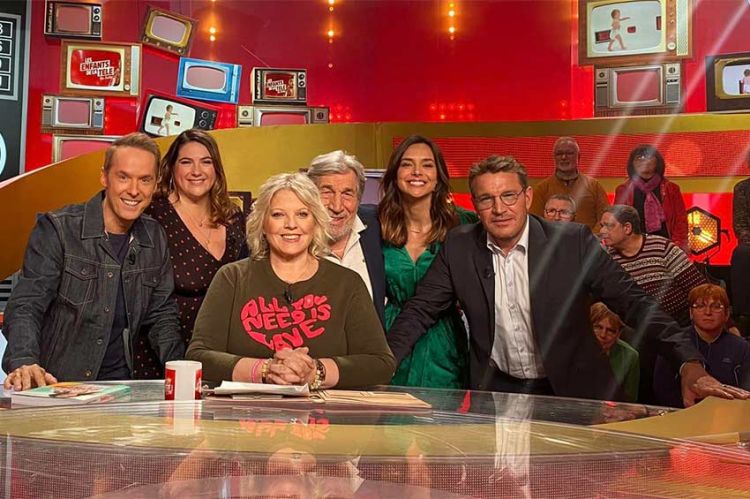 &quot;Les enfants de la télé&quot; dimanche 7 avril 2024 : les invités de Laurence Boccolini sur France 2 - Vidéo