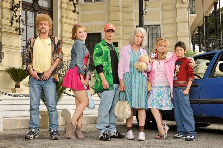 &quot;Les Tuche&quot; avec Jean-Paul Rouve &amp; Isabelle Nanty à revoir sur TF1 mardi 5 septembre 2023 - Vidéo