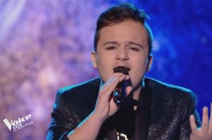 Replay “The Voice Kids” : Mathias chante « Earth song » de Michael Jackson (vidéo)