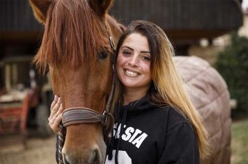 "L'amour est dans le pré" : découvrez Manon, agricultrice de la saison 21 sur M6