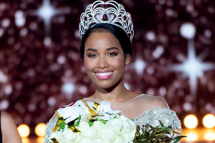Miss France 2020 est... Miss Guadeloupe ! Regardez son couronnement (vidéo)