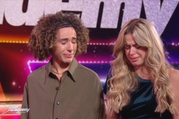 &quot;Star Academy&quot; : Charles sauvé, Emma éliminée, regardez le choix du public &amp; des élèves (vidéo)