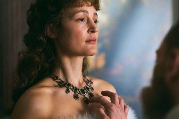 "Corsage" : le portrait d’une Sissi des temps modernes sur ARTE vendredi 22 novembre 2024 (vidéo)