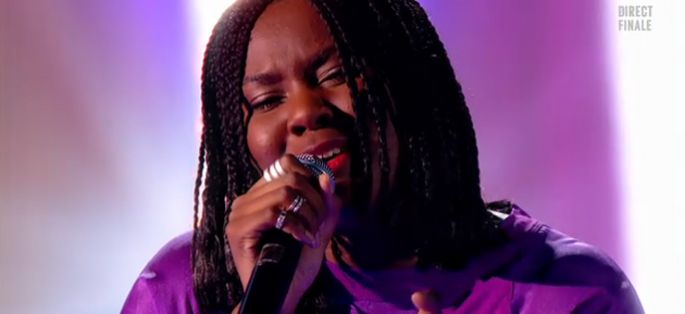 Replay “Nouvelle Star” : regardez Yseult qui interprète « Breathe me » de Sia (vidéo)