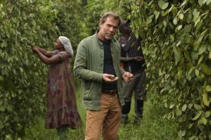"Grands Reportages" : « Le monde des chasseurs d'épices » sur TF1 samedi 30 septembre 2023 - Vidéo