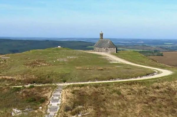 "Des racines et des ailes - Sur les chemins oubliés de Bretagne" mercredi 16 juillet 2025 sur France 3