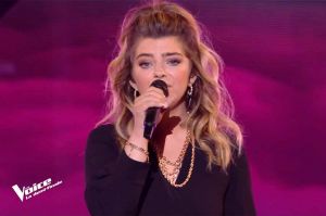 Replay “The Voice” : Caroline Costa chante « D&#039;aventures en aventures » de Serge Lama (vidéo)