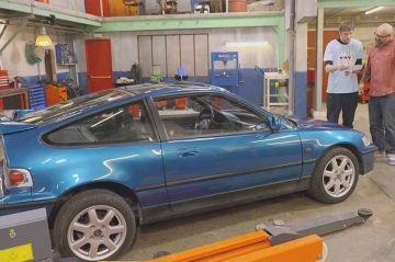 “Wheeler Dealers France” : restauration d&#039;une Honda CRX, mardi 20 septembre sur RMC Découverte