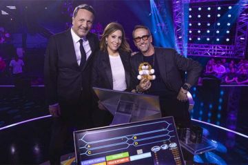 &quot;Qui veut gagner des millions ?&quot; fête ses 25 ans vendredi 20 septembre 2024 sur TF1, les invités d&#039;Arthur (vidéo)
