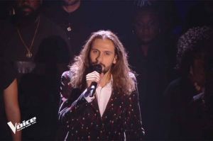 Replay “The Voice” : Clément chante « Somebody To Love » de Queen (vidéo)
