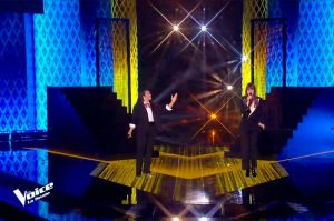 Replay “The Voice” : Amalya &amp; Clara Luciani chantent « La grenade » (vidéo)