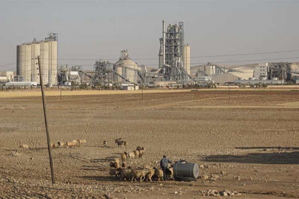 "Enquête Exclusive" « Cimenterie Lafarge : la multinationale, Daesh et les espions » dimanche 2 avril 2023 sur M6 (vidéo)