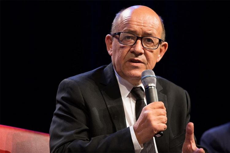 Jean-Yves Le Drian invité ce soir de BFMTV pour la spéciale “Planète corona : le monde entier touché”