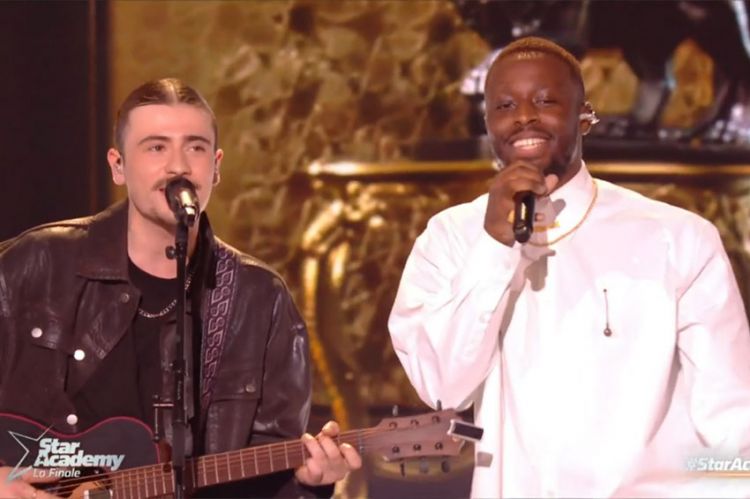 "Star Academy" : Pierre et Dadju chantent la chanson de... Pierre en Finale - Vidéo