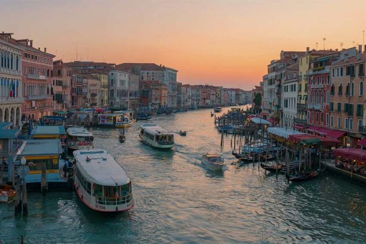 "Venise : les défis hors normes des bâtisseurs" sur RMC Découverte vendredi 1er septembre 2023