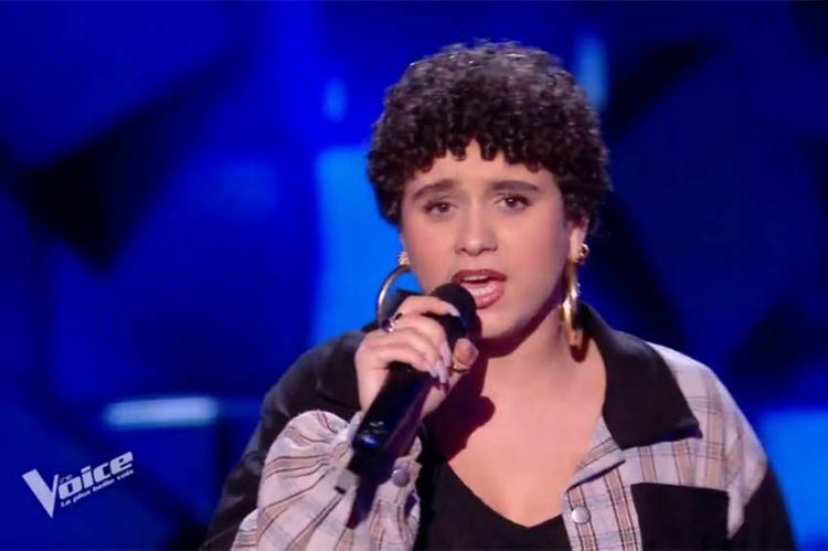 "The Voice" : Rhéa chante "I will survive" de Gloria Gaynor - Vidéo