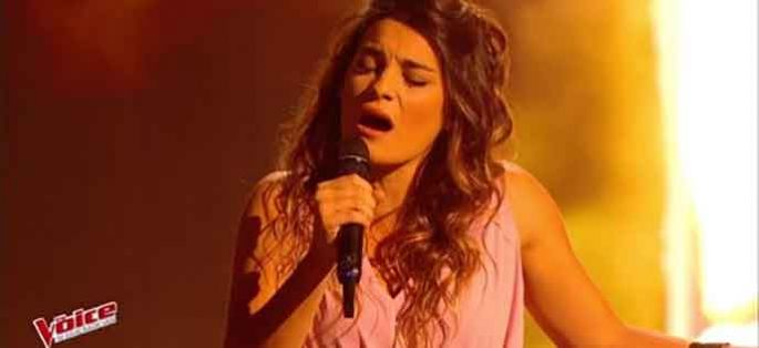 Replay “The Voice” : Julia Paul chante « L’encre de tes yeux » de Francis Cabrel (vidéo)