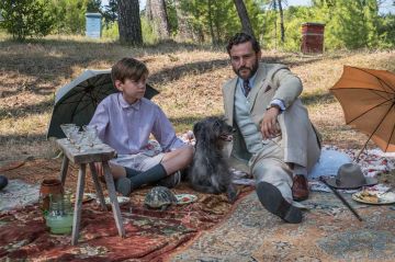 &quot;The Durrells : une famille anglaise à Corfou&quot;, les derniers épisodes de la saison 2 sur ARTE jeudi 11 juillet 2024