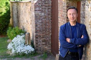 “Le Village préféré des Français” : Stéphane Bern évoque la saison 8 le 26 juin sur France 3