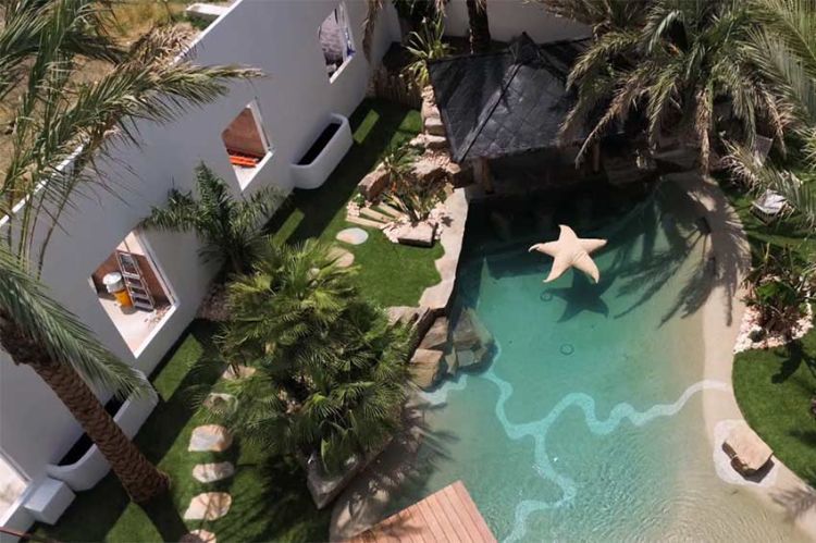&quot;Piscines de rêve - Une oasis à la maison&quot; lundi 15 septembre 2025 sur RMC Story (vidéo)