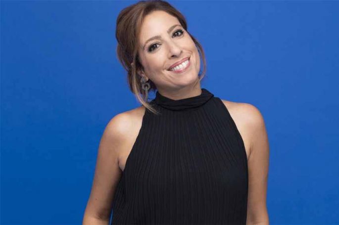 “Quelle époque !” : Léa Salamé parle de sa nouvelle émission diffusée le samedi soir sur France 2 (interview)