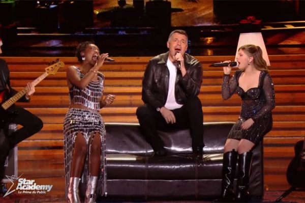 Replay "Star Academy" : Marine, Ebony et Arnaud Ducret chantent "La Musique que J’aime" de Johnny Hallyday (vidéo)