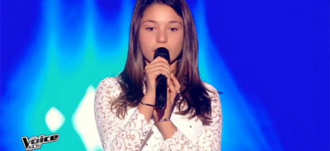 Replay “The Voice Kids” : Emeline interprète « Chandelier » de Sia (vidéo)