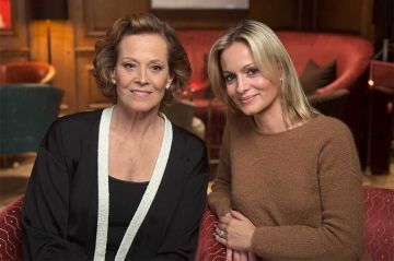 &quot;Sept à Huit&quot; : Sigourney Weaver invitée du Portrait de la Semaine dimanche 7 décembre 2025 sur TF1