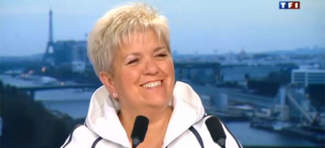 Vidéo Replay : regardez l&#039;interview de Mimie Mathy au JT de 20 heures de TF1 samedi 27 avril