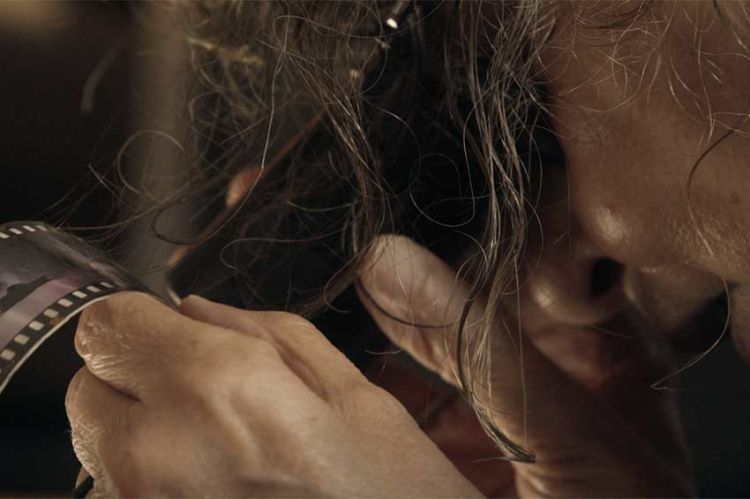 &quot;La vague&quot;, portrait de la grande photographe Dolorès Marat sur France 3