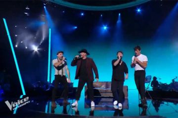 Replay &quot;The Voice&quot; : Francesco, Franck, Jordan et Aidan Rohr chantent un medley (vidéo)