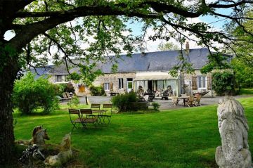 &quot;Une maison, un artiste&quot; : Chandoiseau, le nid secret de Mylène Demongeot, dimanche 18 août 2024 sur France 5