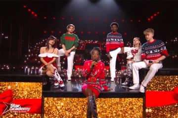 Replay "Star Academy" : Les élèves chantent "All I want for Christmas is you" de Mariah Carey (vidéo)