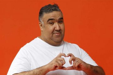 &quot;Merci Wahid&quot; : l&#039;hommage d&#039;Arthur et de ses équipes à Wahid Bouzidi sur TF1 samedi 26 août 2023