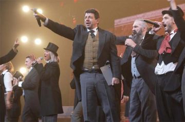 &quot;Grands Reportages&quot; : Les Enfoirés, le retour, immersion dans les coulisses du concert samedi 1er mars 2025 sur TF1