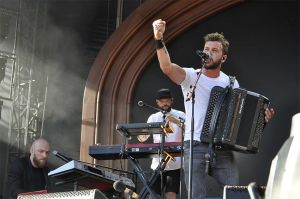 “Basique, le concert” de Claudio Capéo, vendredi 12 juin sur France 2