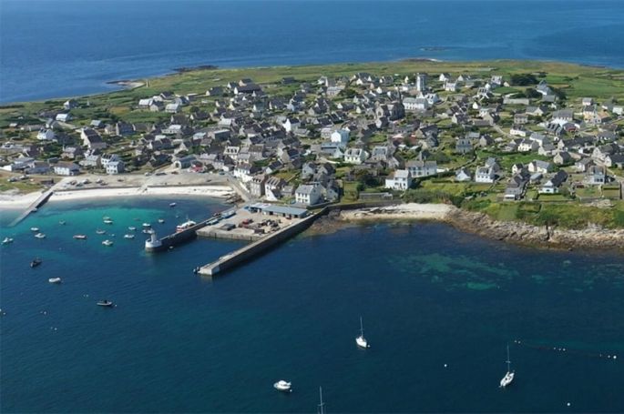 &quot;Zone Interdite&quot; : Bretagne, Normandie, les nouvelles destinations stars de vos vacances sur M6 mardi 30 juillet 2024